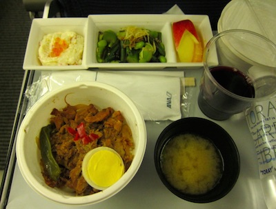 ANA の機内食　成田・ロサンゼルス