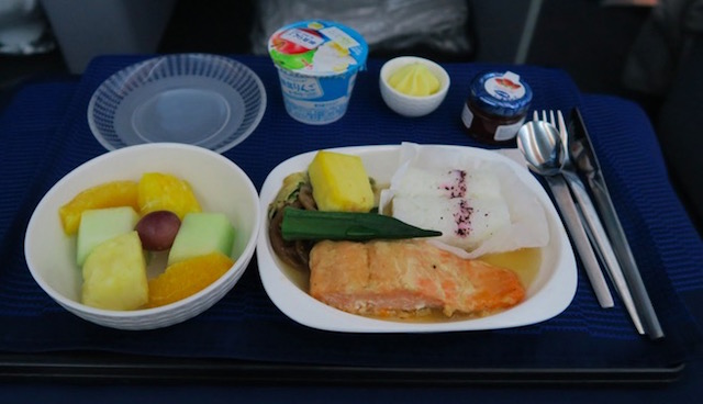 ユナイテッド航空のビジネスクラス　成田　デンバー