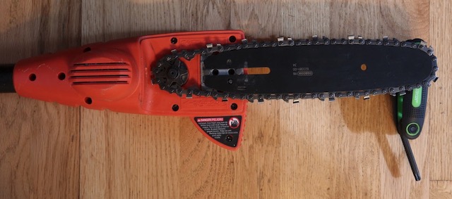 Pole Saw 20V Black & Decker