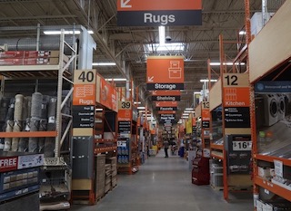 Home Depot アメリカのハードウエアショップ，ホームセンター