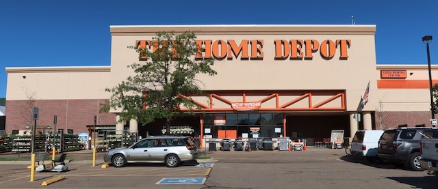 Home Depot アメリカのハードウエアショップ，ホームセンター