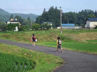 夏の日本への一時帰国中の体験学習・転入