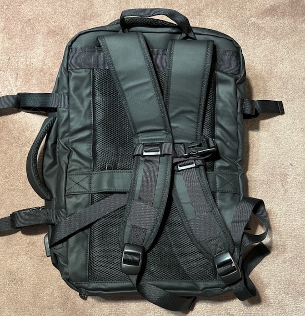 Backpack アマゾンのバックパック 出張 旅行用