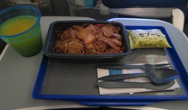 ユナイテッド航空　デンバー・成田直行便機内食