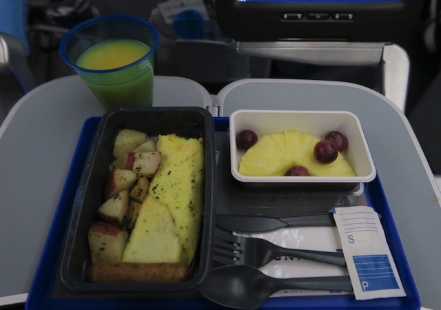 ユナイテッド航空　成田・デンバー直行便　機内食