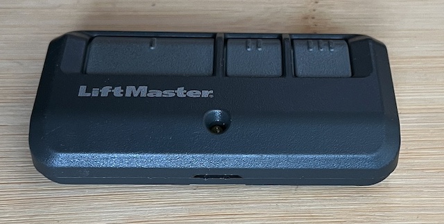 Lift Master ガレージオープナー バッテリー交換